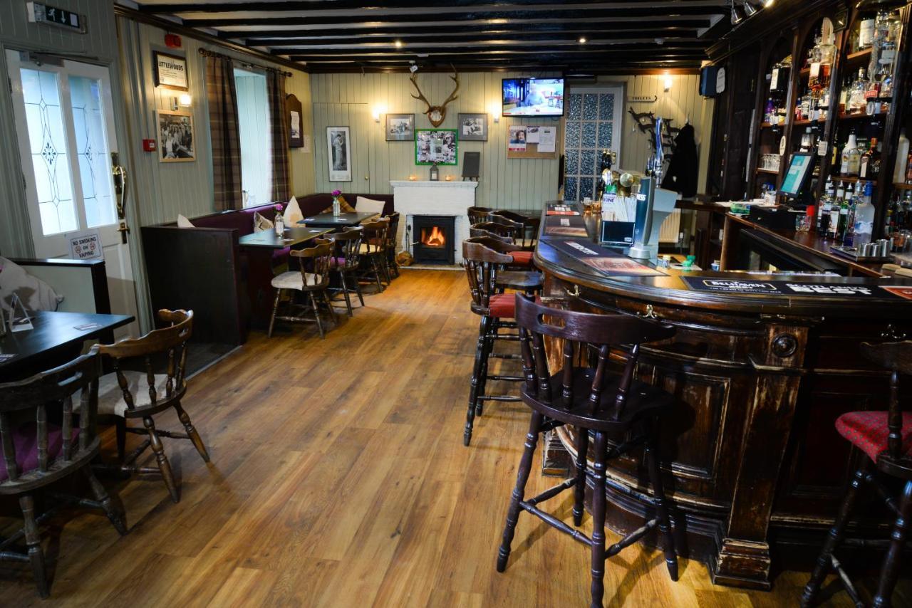The Waterloo Arms Hotel Chirnside Exterior photo